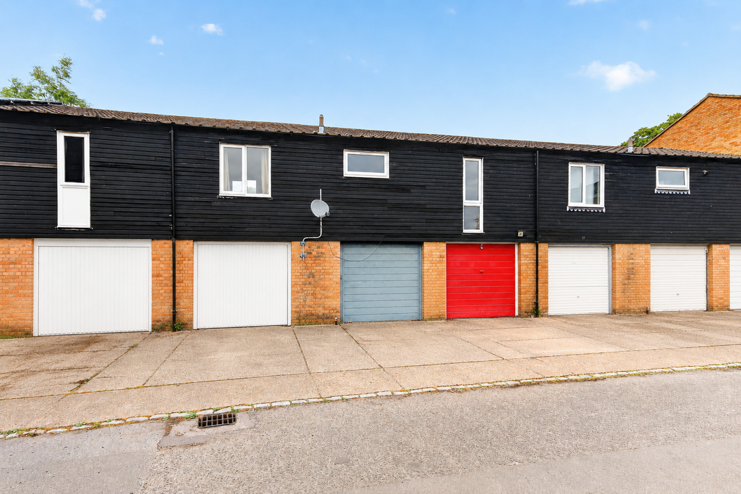 Melrose, Bracknell, RG12