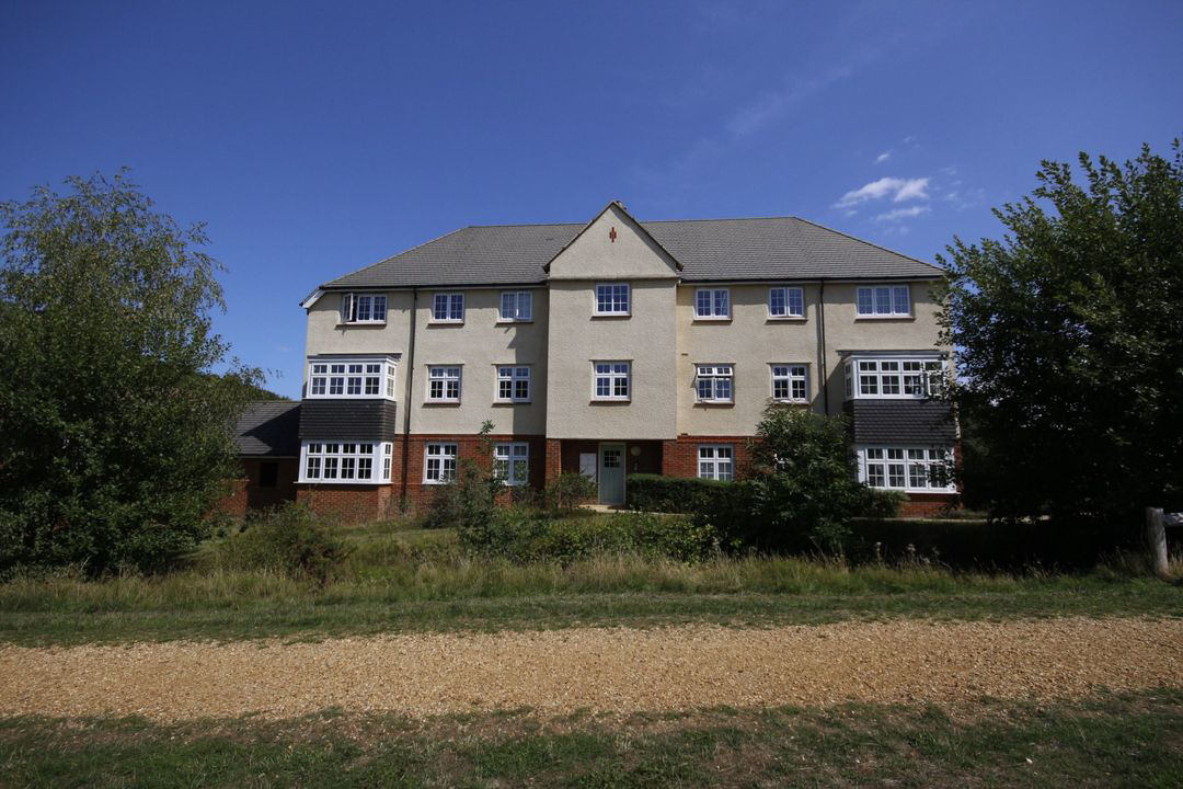 Falcon Way, Bracknell, photo 3