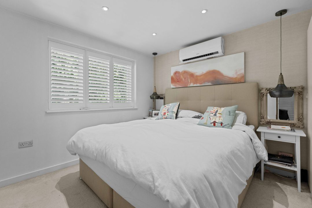 The Junipers, Wokingham, Barkham, RG41, photo 23