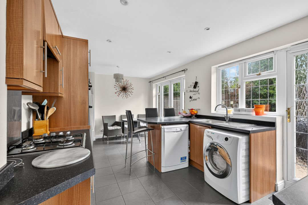 Woosehill Lane, Wokingham, RG41, photo 3