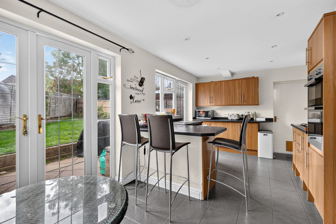 Woosehill Lane, Wokingham, RG41, photo 2