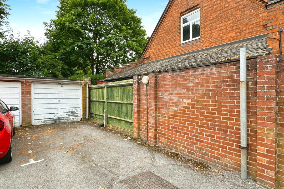 Crescent Road, Wokingham, RG40, photo 7