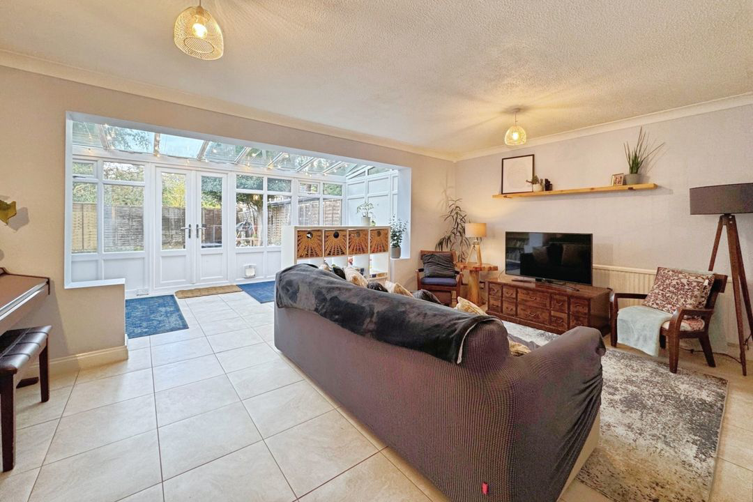 Cambrian Way, Finchampstead, RG40, photo 2