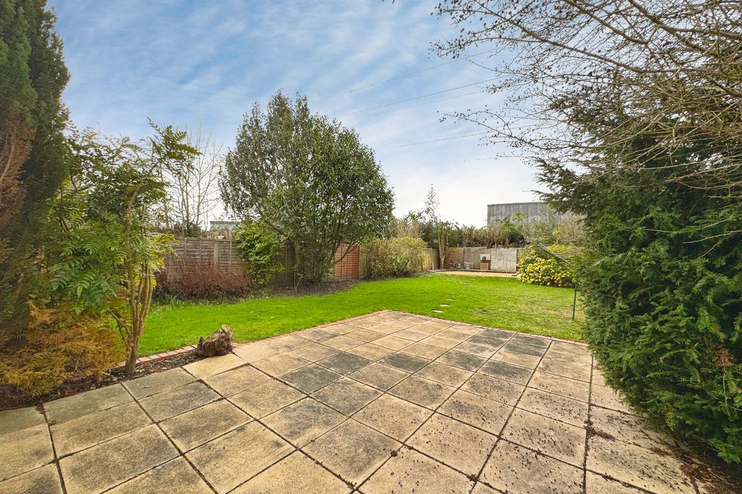 Finchampstead Road, Wokingham, RG41, photo 5