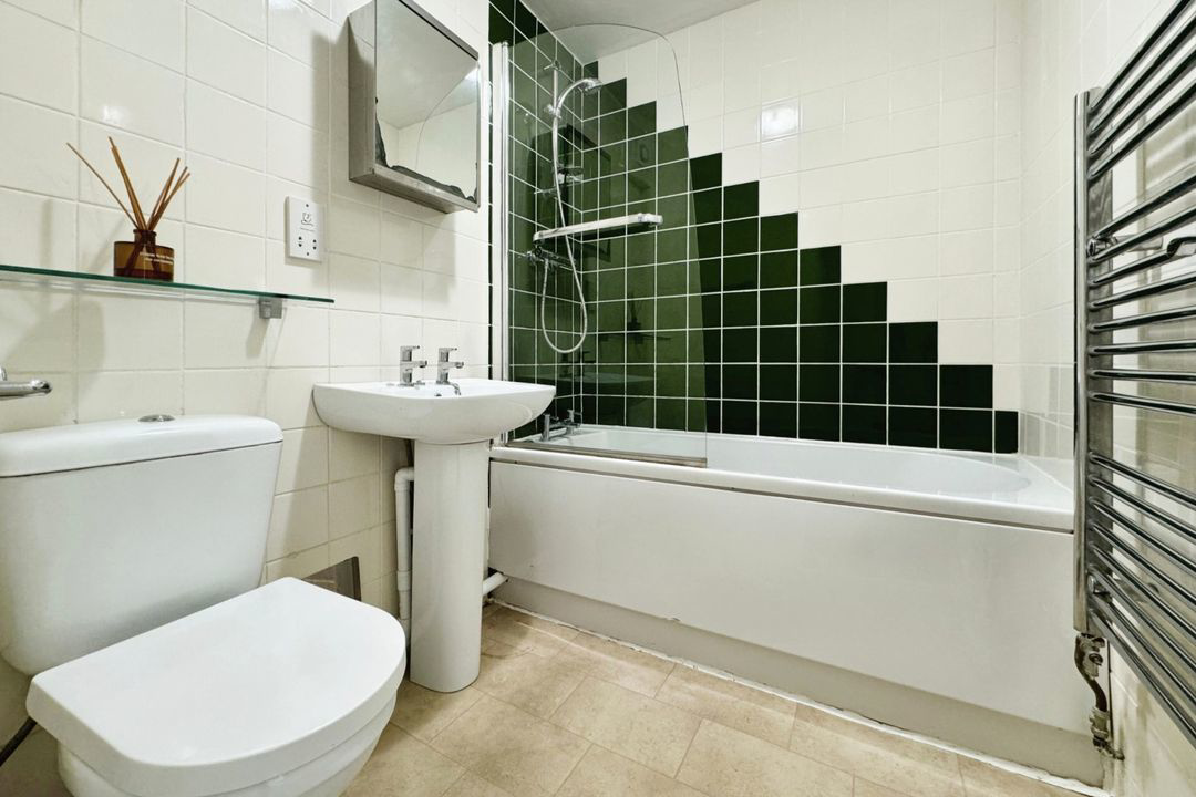 Crescent Road, Wokingham, RG40, photo 6