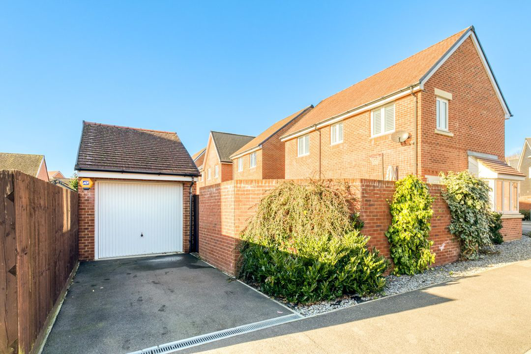 Barn Owl Drive, Bracknell, RG12, photo 2