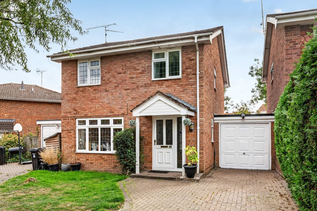 Woosehill Lane, Wokingham, RG41