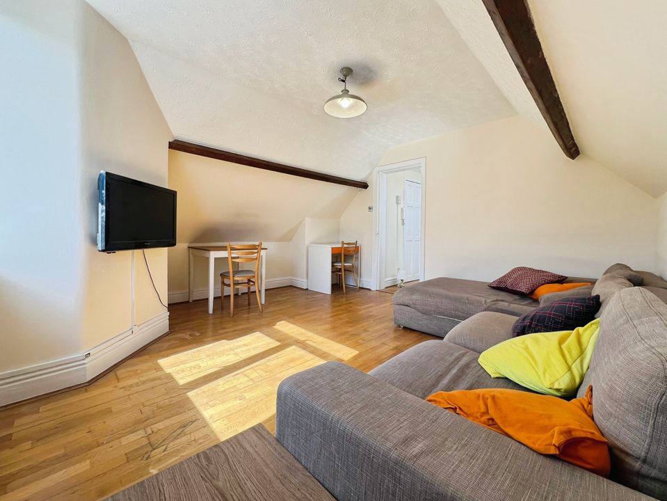 Sturges Road, Wokingham, RG40, photo 4
