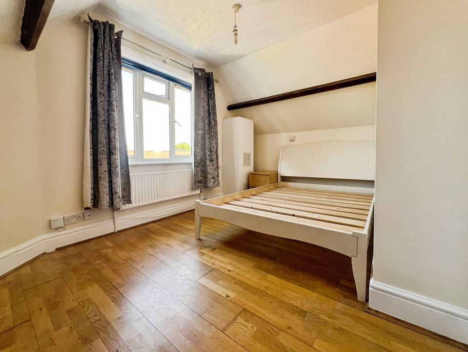 Sturges Road, Wokingham, RG40, photo 6