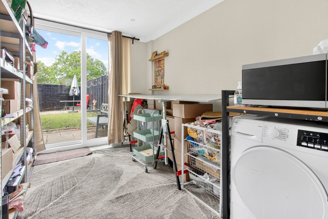 Bishopdale, Bracknell, RG12, photo 6