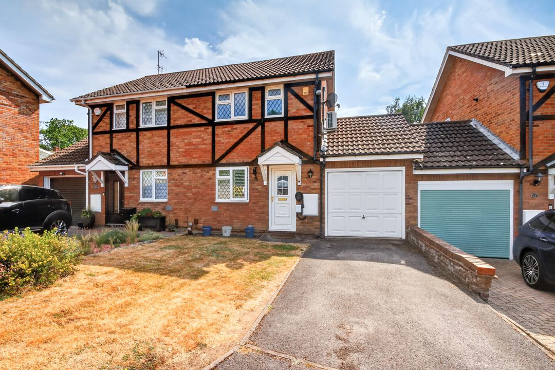 Farley Copse, Binfield, Bracknell, RG42
