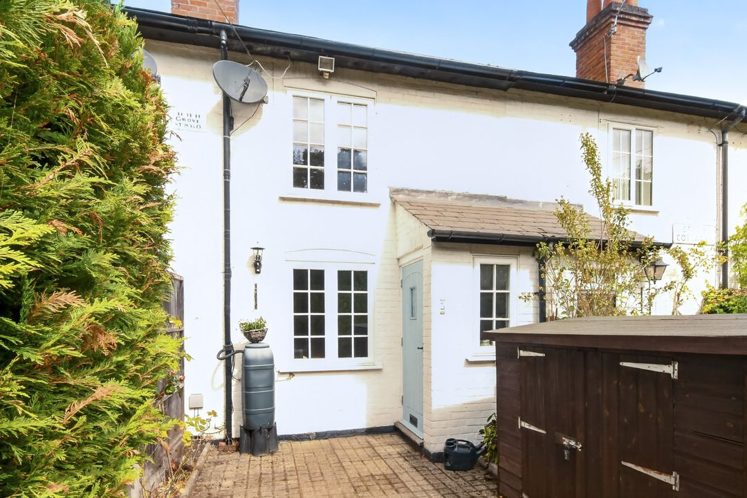 Grove Cottages, Nine Mile Ride, Wokingham, RG40, photo 21