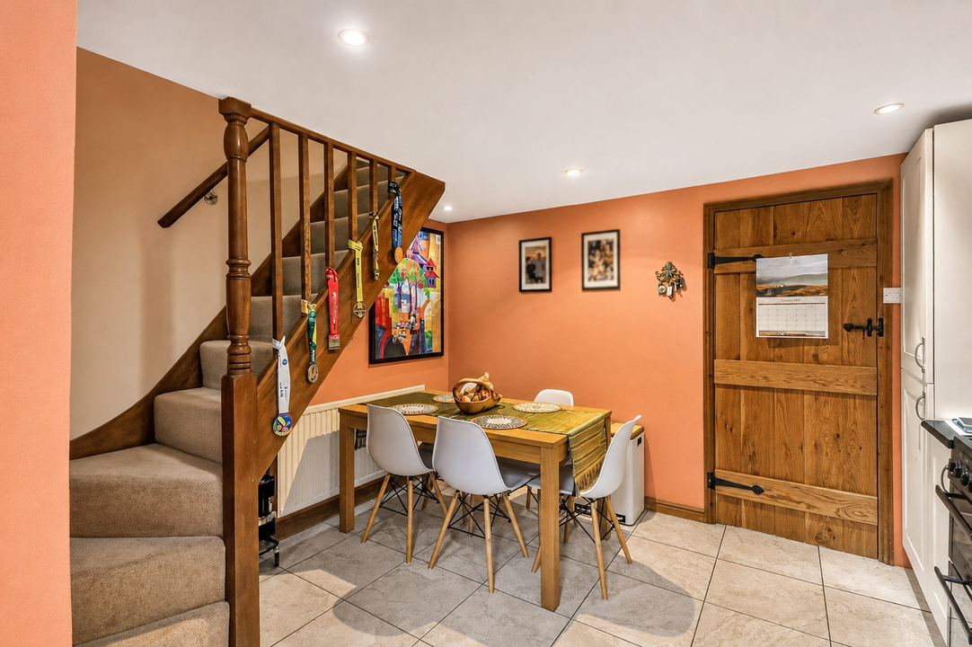 Grove Cottages, Nine Mile Ride, Wokingham, RG40, photo 5