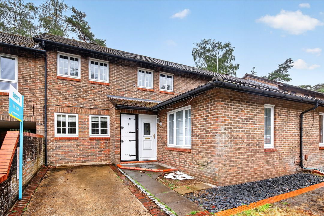 Lovedean Court, Bracknell, RG12