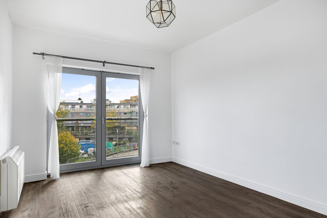 Kelvin Gate, Bracknell