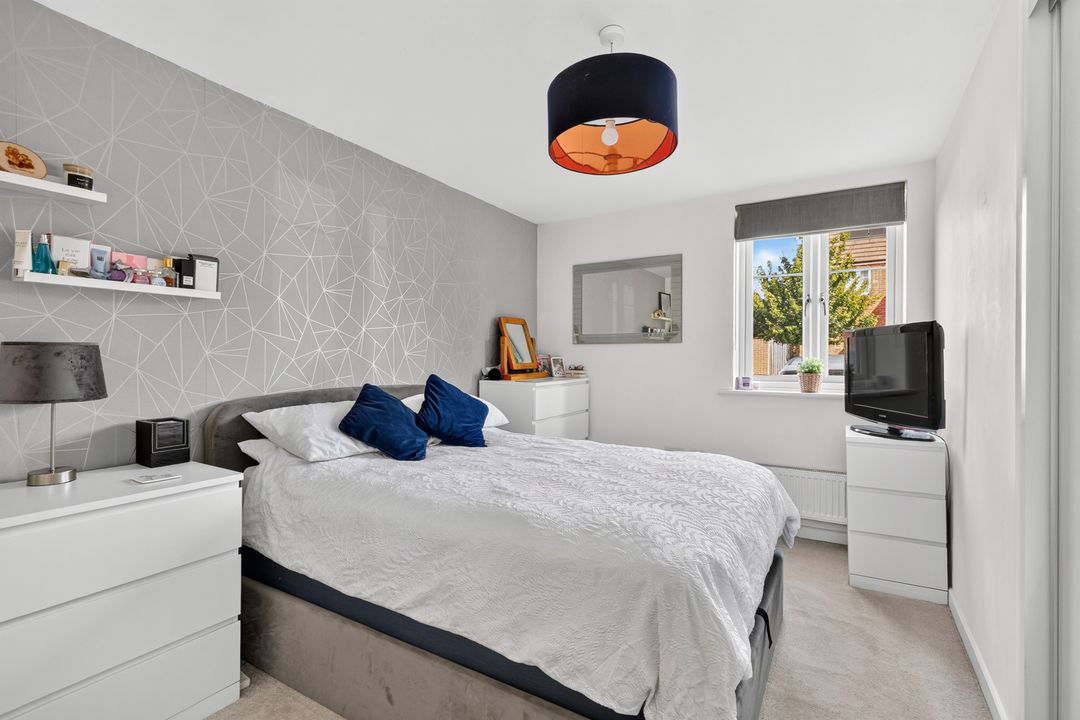 Ifould Crescent, Wokingham, RG40, photo 7