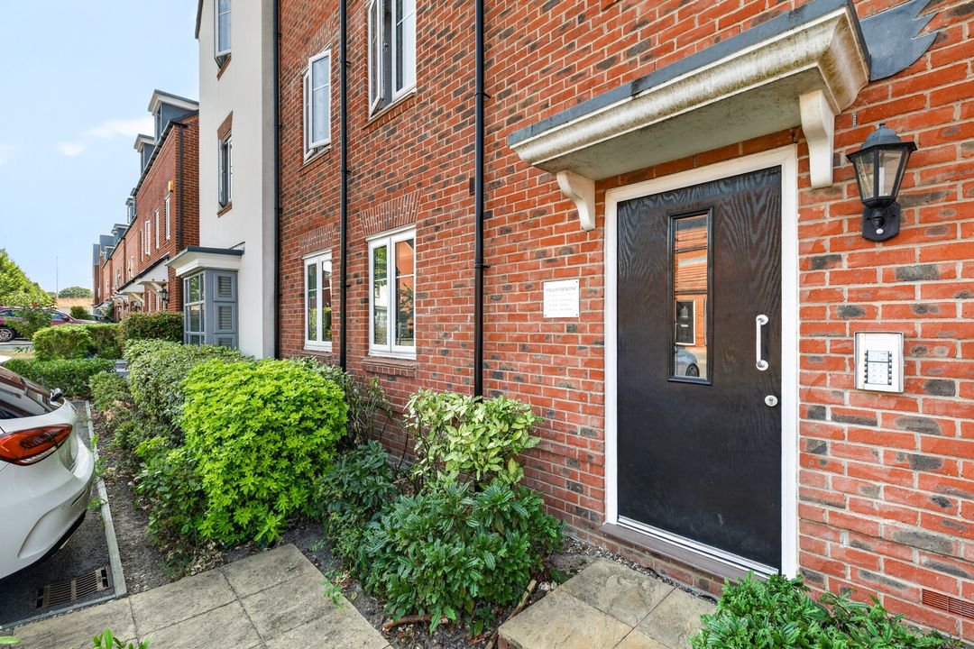 Ifould Crescent, Wokingham, RG40, photo 14