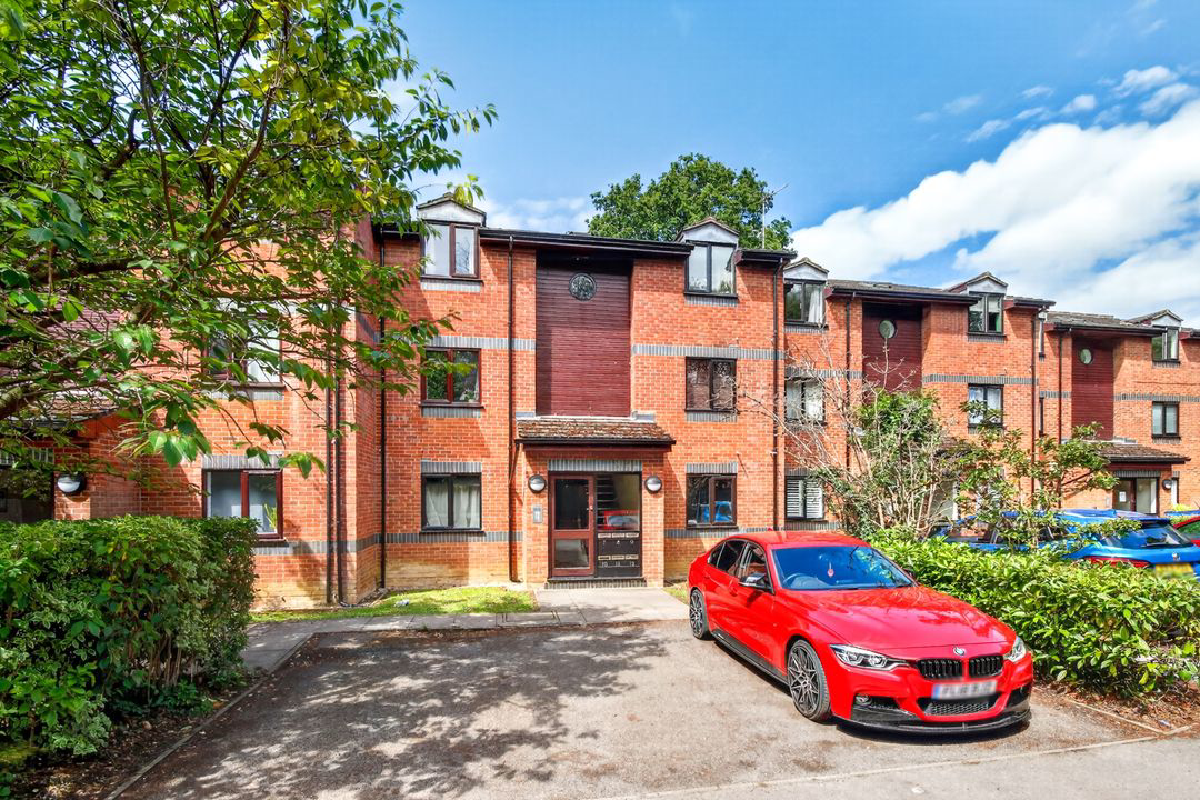 Wayland Close, Bracknell, RG12
