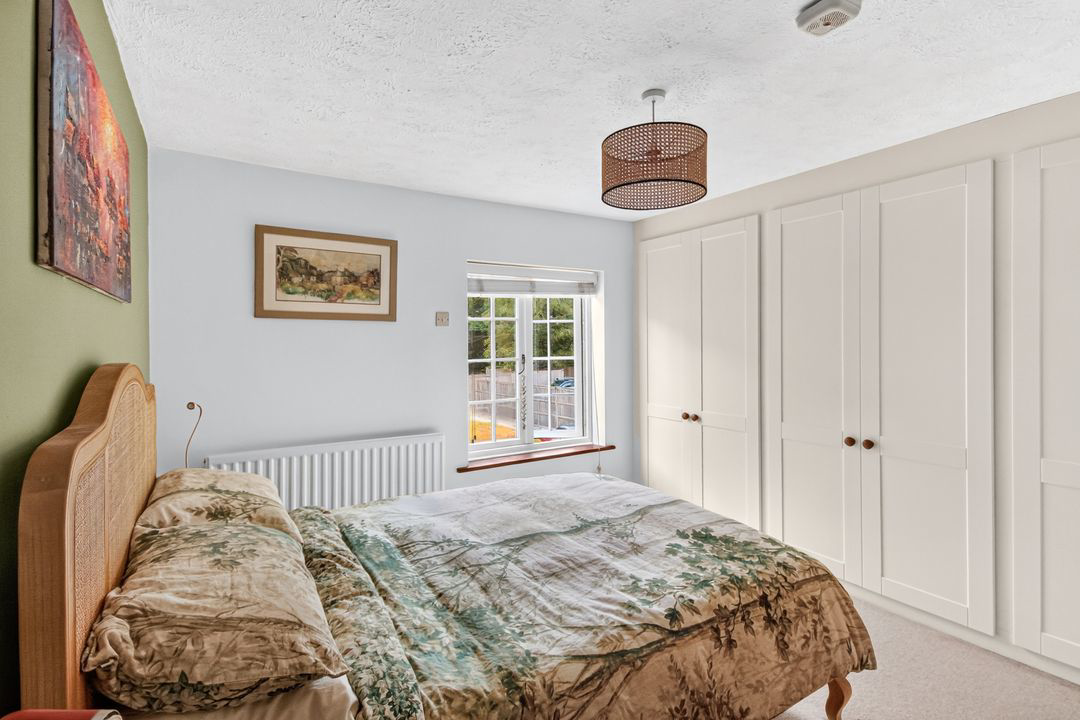 Grove Cottages, Nine Mile Ride, Wokingham, RG40, photo 17