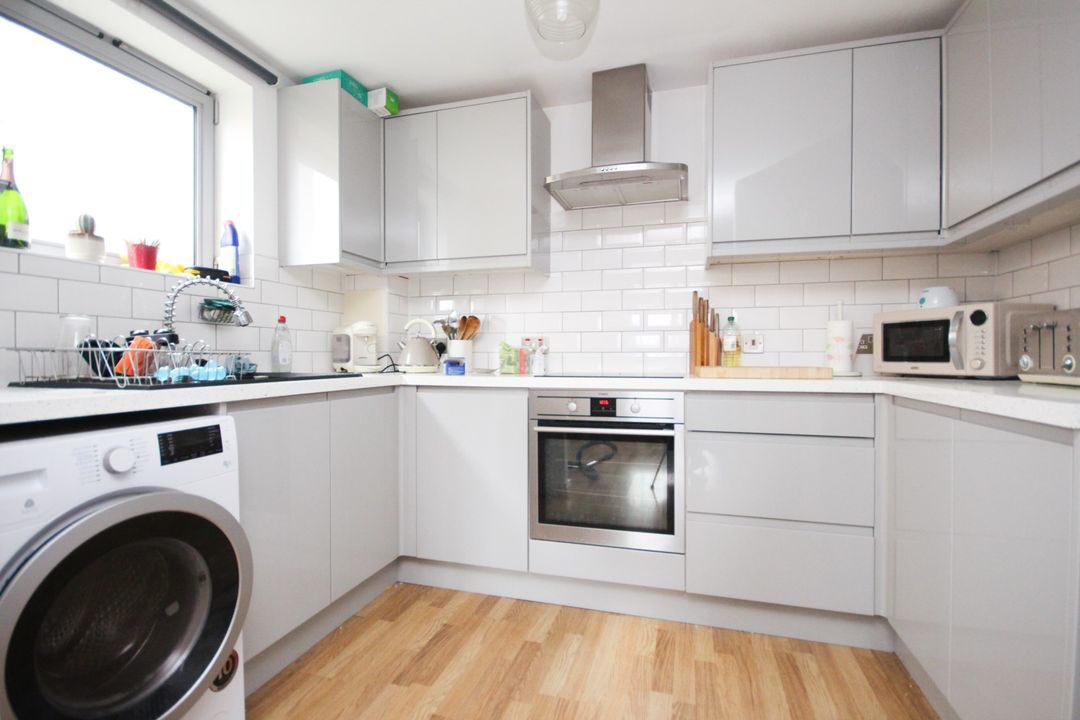 Kelvin Gate, Bracknell, RG12, photo 3