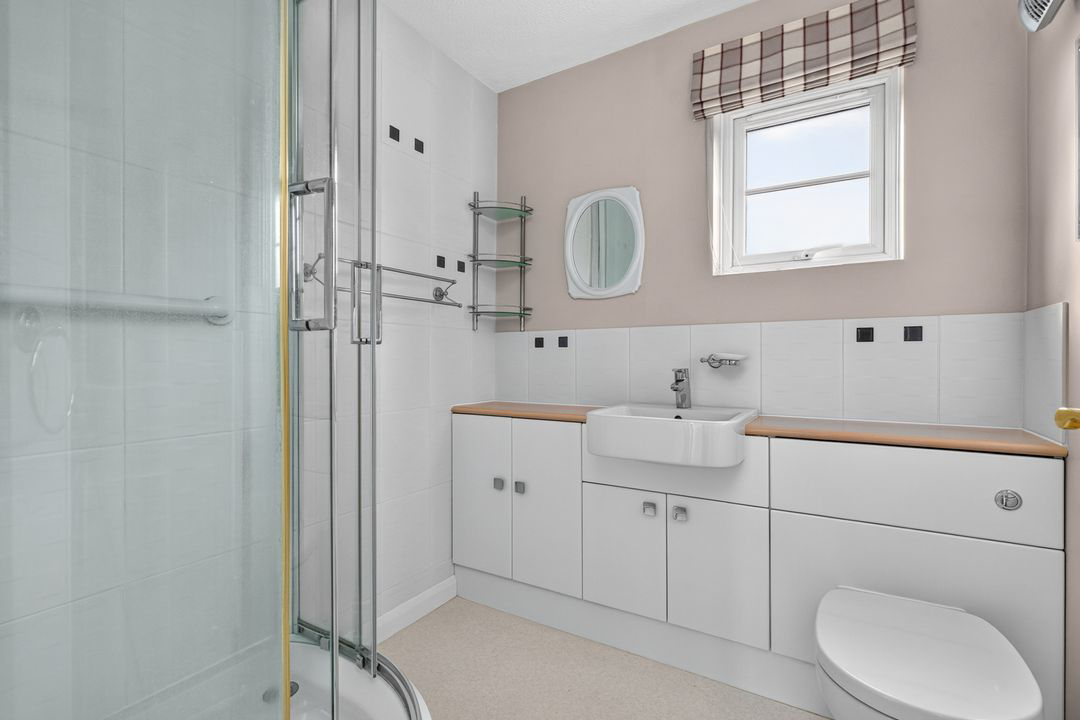 Clover Close, Wokingham, RG40, photo 12