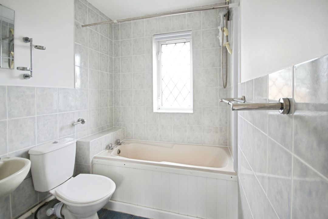 Statham Court, Bracknell, photo 6