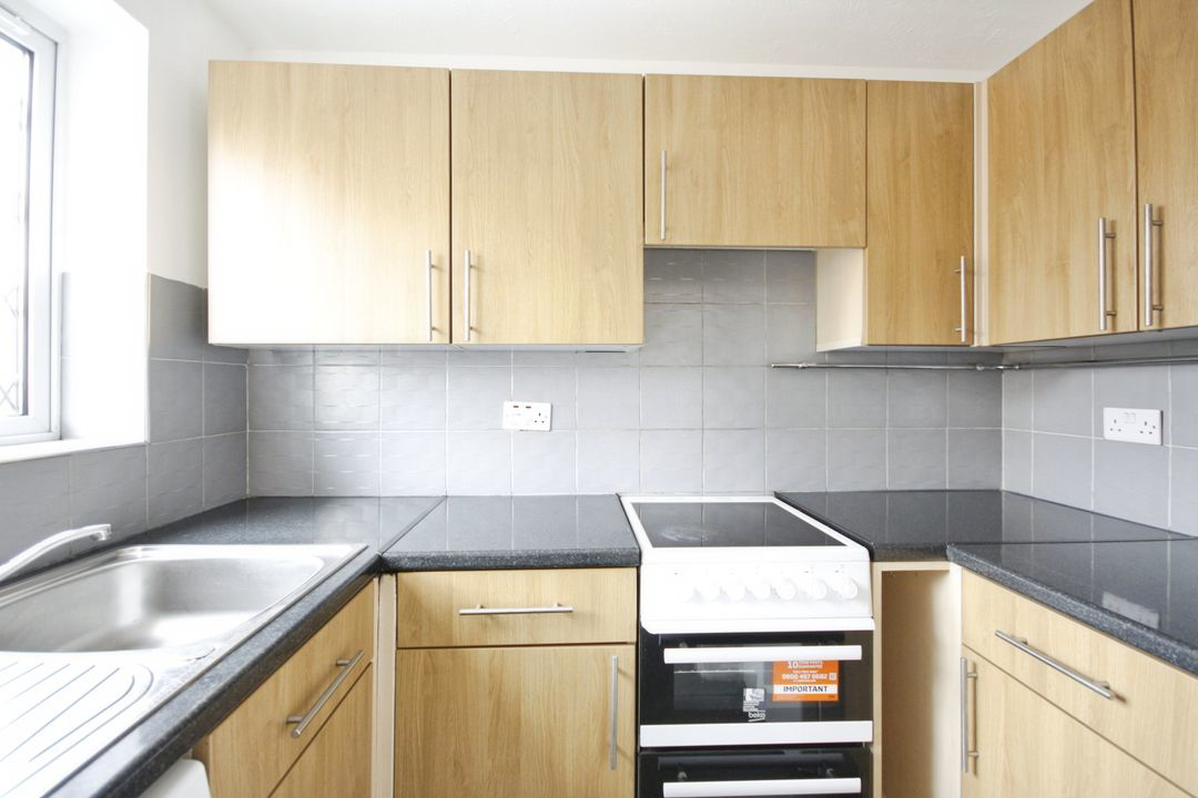 Statham Court, Bracknell, photo 3