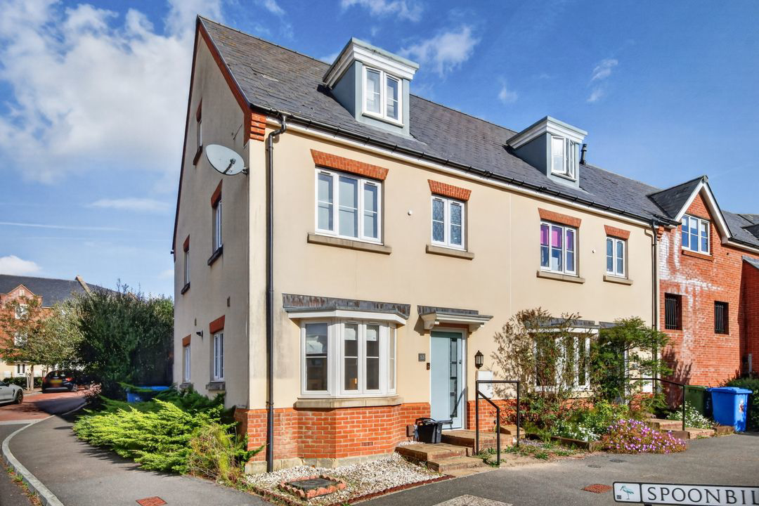 Eagle Way, Bracknell, RG12