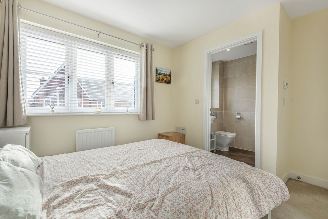 Chambers Way, Wokingham, RG40, photo 5
