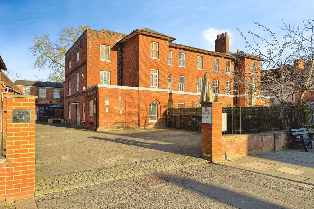 31 Broad Street, Wokingham, RG40, photo 3