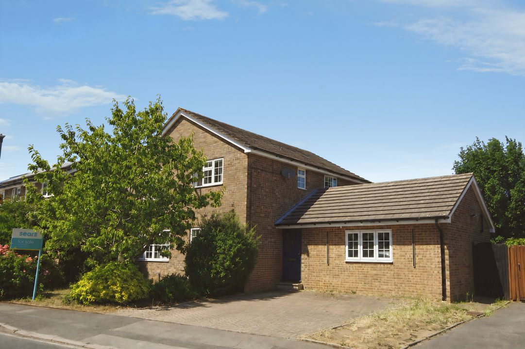 Knox Green, Binfield, RG42