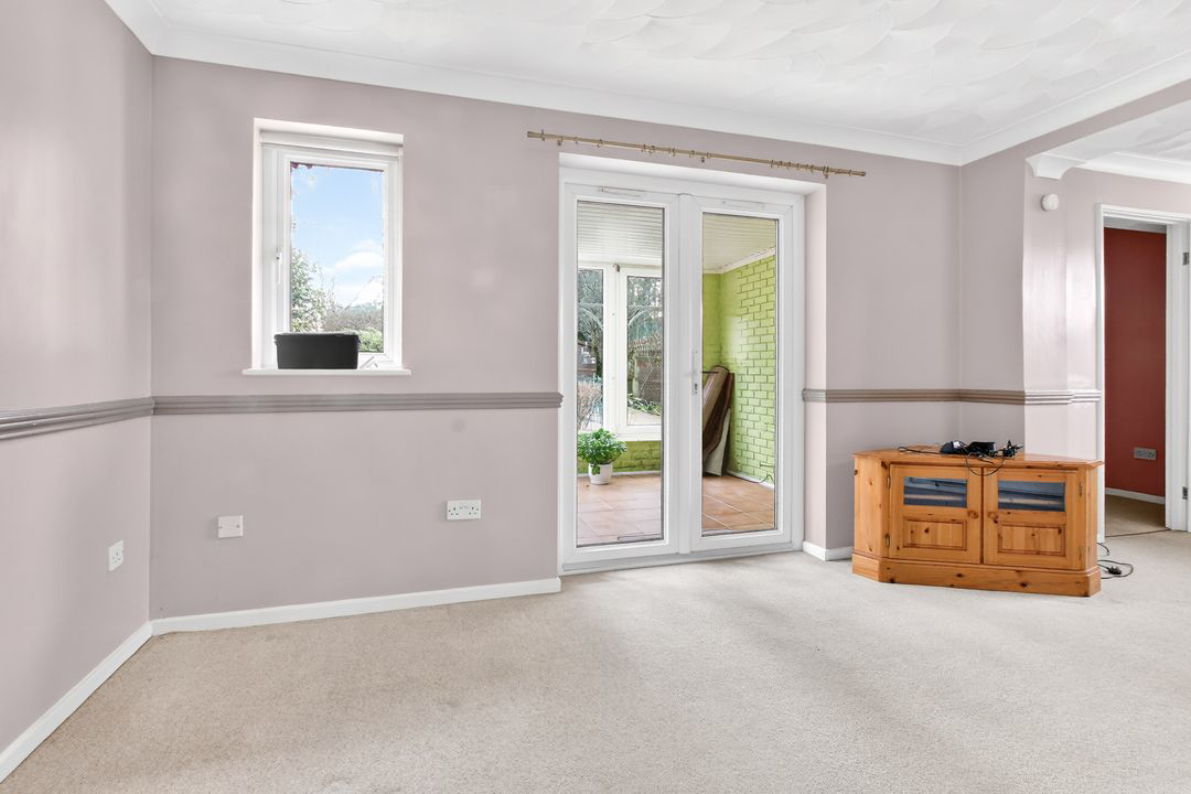 Queens Pine, Berkshire, RG12, photo 3
