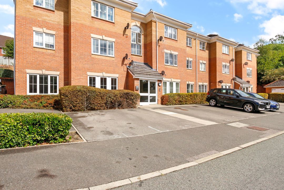 Hopper Vale, Bracknell, RG12
