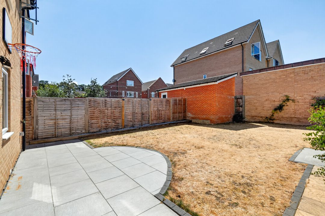 Lysander Drive, Bracknell, RG12, photo 17
