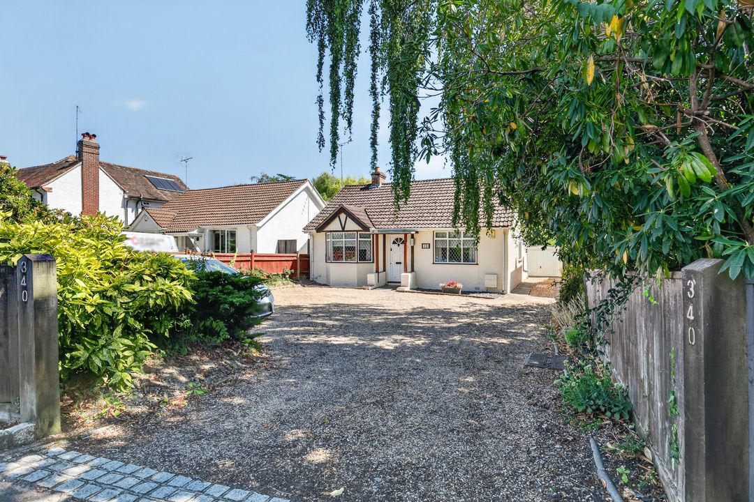 Barkham Road, Barkham, RG41