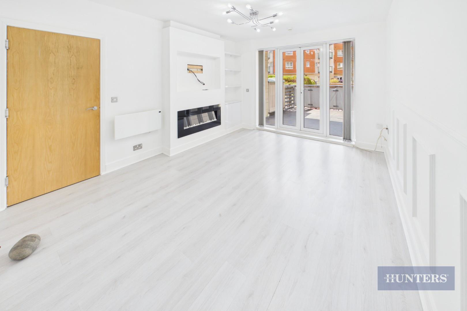 Orchard Place, Southampton, photo 3