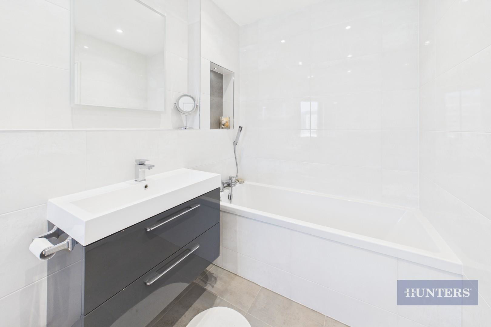 Calshot Court, Ocean Village, SO14, photo 33
