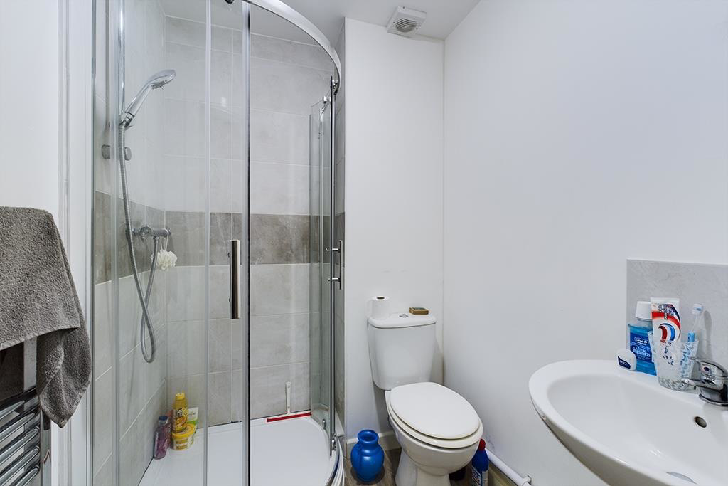 Eastleigh - Virtual Tour Link & Floorplan Attached, photo 6