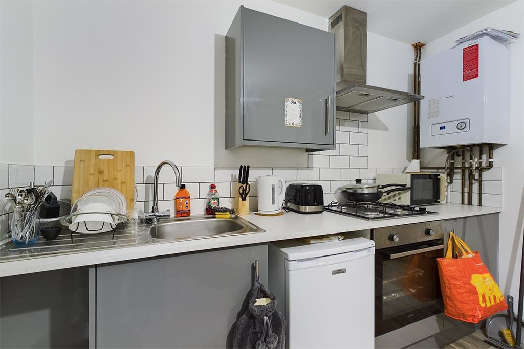 Eastleigh - Virtual Tour Link & Floorplan Attached, photo 4