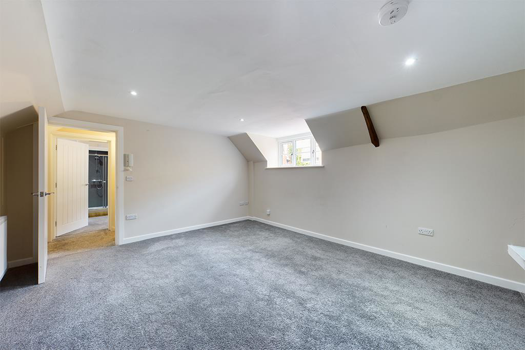 64 High Street, Andover, Hampshire, photo 6