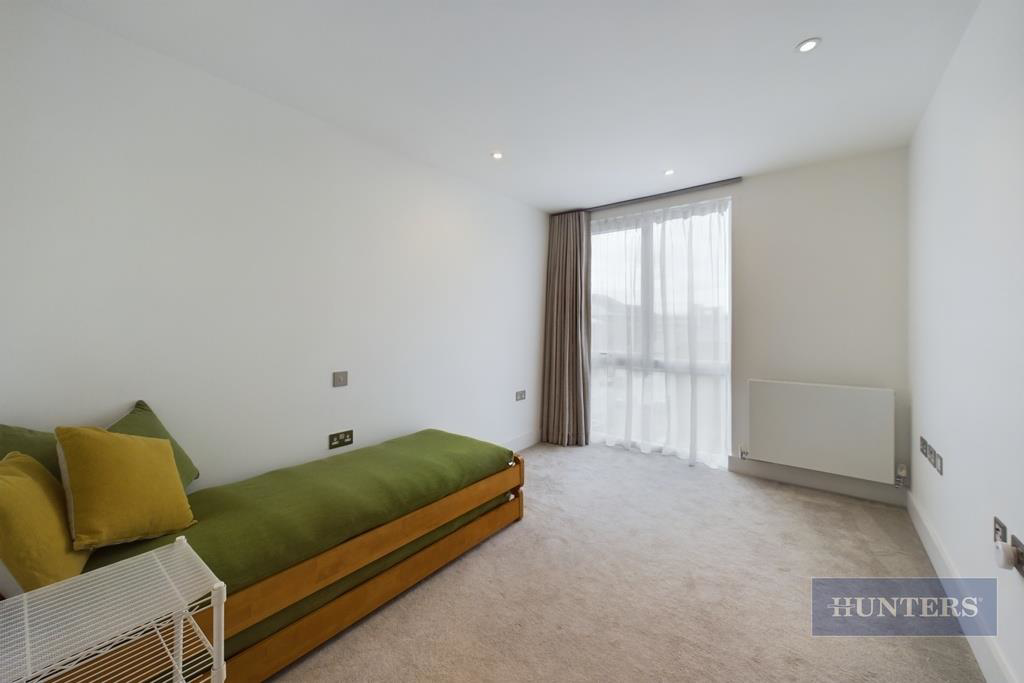 Alexandra Wharf, Maritime Walk, Ocean Village, Southampton, photo 12