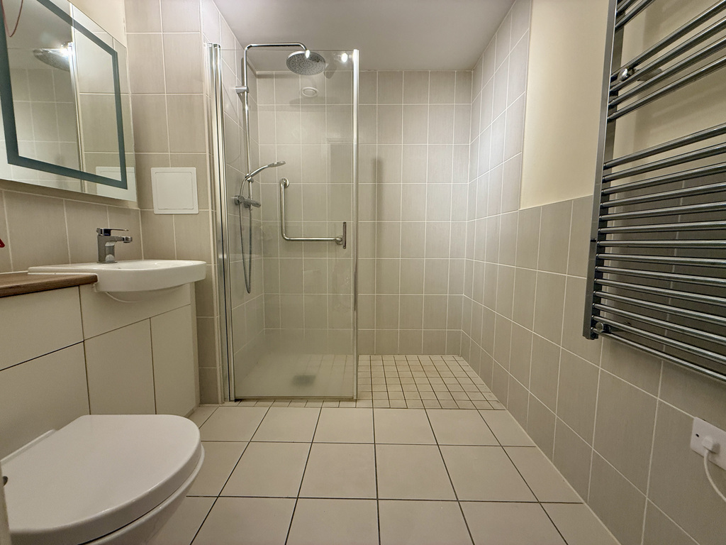 Blake Court, Northgate, Bridgwater, Somerset, photo 6