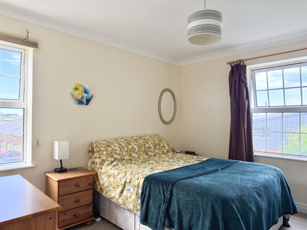 Newbury Gardens, Gillingham, SP8 4HG, photo 7