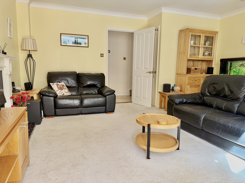 Chandlers Lane, Aldbourne, SN8 2TB, photo 11