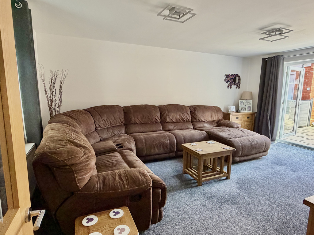 Cossor Road, Pewsey, SN9 5HX, photo 10