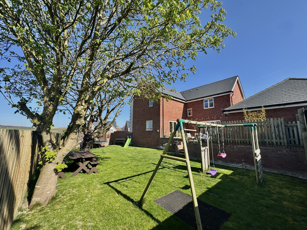 Vulcan Drive, Upavon, SN9 6FE, photo 21