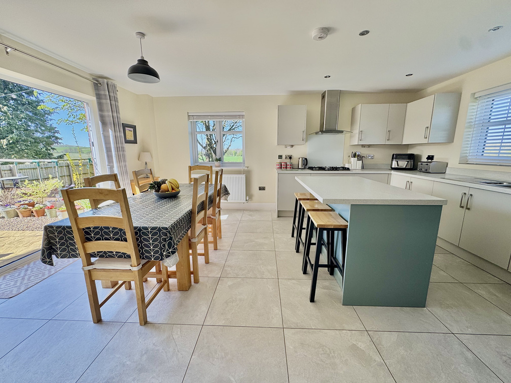 Vulcan Drive, Upavon, SN9 6FE, photo 8