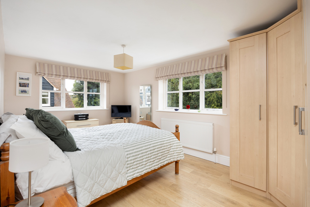 Hollybush Lane, Knowle, Pewsey, Wiltshire, photo 22