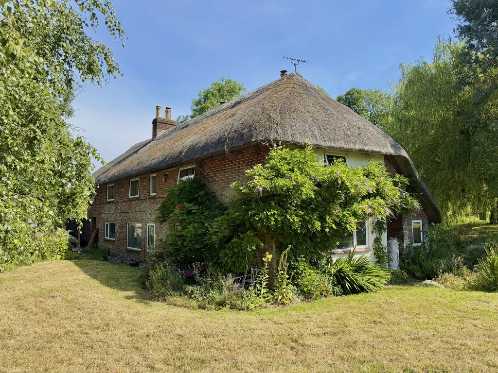 Milton Road, Pewsey, Wiltshire, photo 27