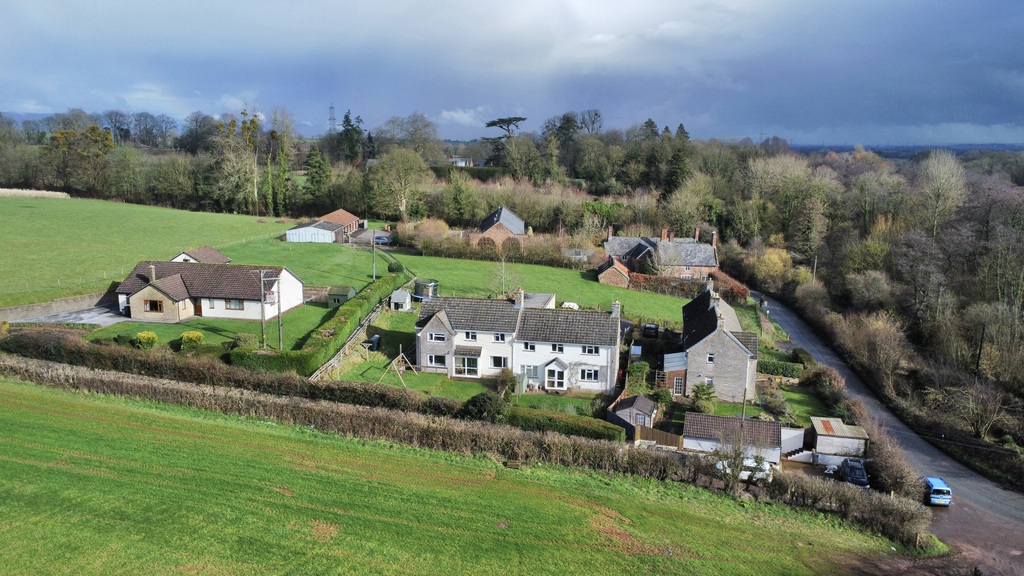 Middle Chipley, Bindon Lane, Langford Budville, Wellington, Somerset